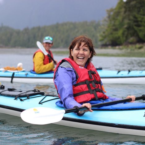 Le kayak gonflable, idéal pour le stockage.